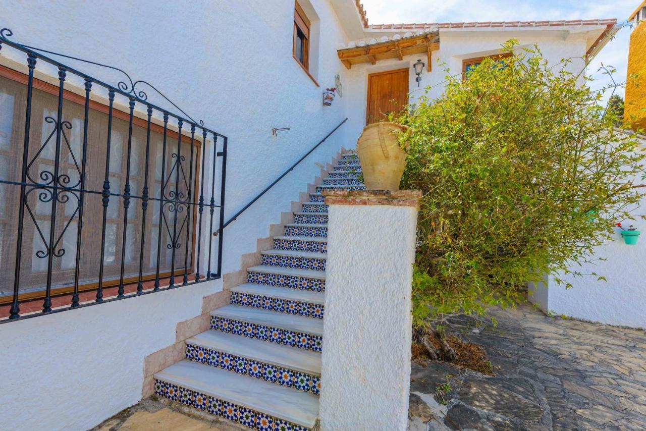 Casa Jardin Del Olivar Con Piscina Privada Alcaucin Luaran gambar