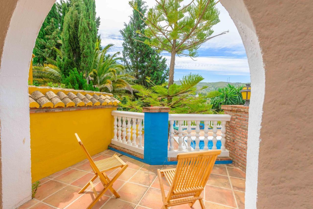 Casa Jardin Del Olivar Con Piscina Privada Alcaucin Luaran gambar